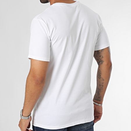 John H - Camiseta blanca