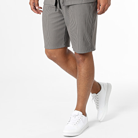 John H - Set camicia a maniche corte e pantaloncini da jogging grigio antracite
