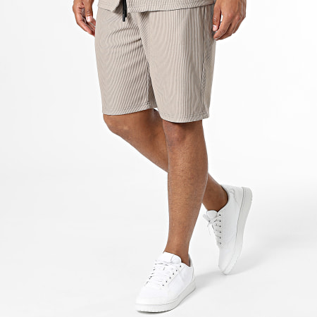 John H - Set di camicia a maniche corte e pantaloncini da jogging color beige taupe
