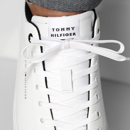 Tommy Hilfiger - Baskets Vulcan Core Low Leather 4687 White