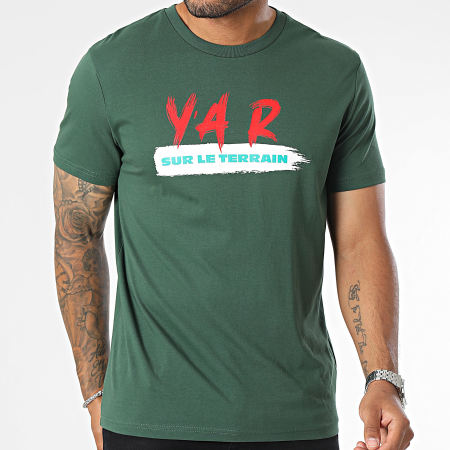 YA R - Tee Shirt Sur Le Terrain Vert