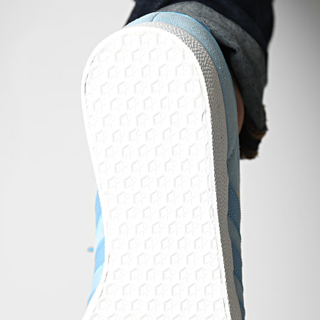 Adidas Originals - Baskets Gazelle IG4987 Clear Blue Light Blue Off White