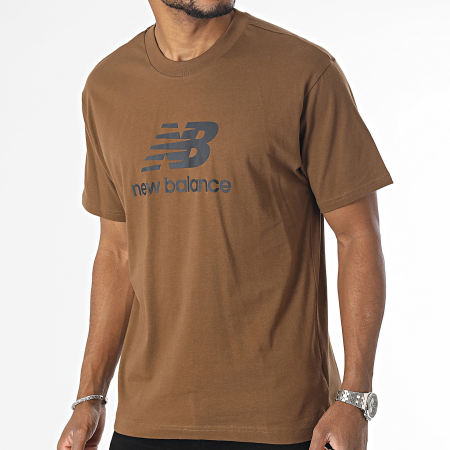 New Balance - Camiseta MT31541 Marrón