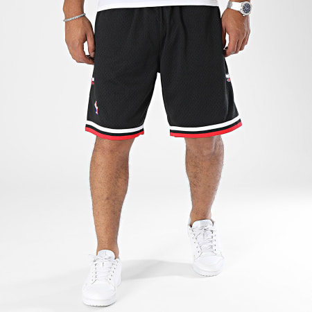 Mitchell and Ness - Short Jogging Chicago Bulls SMSHAC18023 Noir