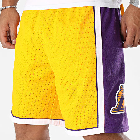 Mitchell and Ness - Short Jogging Los Angeles Lakers SMHCP190757 Jaune Violet