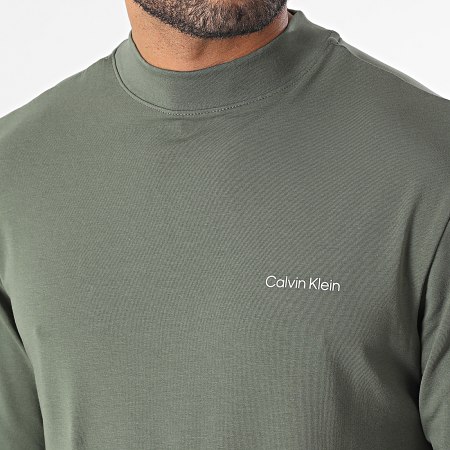 Calvin Klein - Camiseta Manga Larga Micro Logo Mock Neck 0179 Caqui Verde