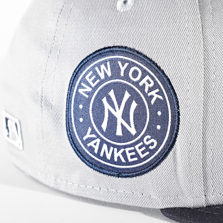 Casquette Snapback TaylorMade New Era Nine50 - Gris, Visière Bleue, Patch Brodé (Occasion)