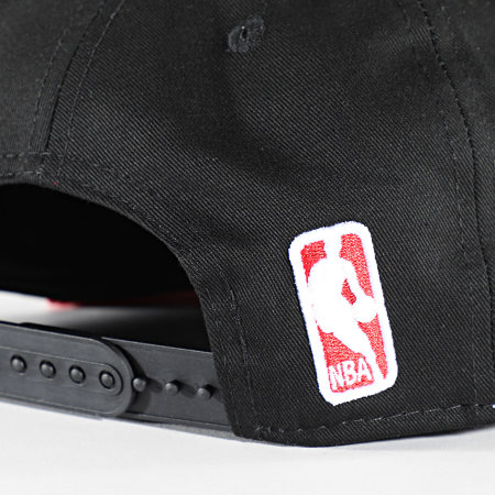 New Era - Casquette Snapback 9Fifty Contrast Side Patch Chicago Bulls Noir Rouge