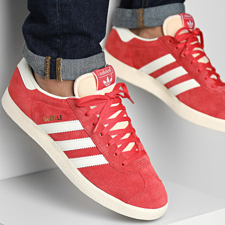 Adidas Originals - Sneakers Gazelle IG1062 Glory Red Off White Core White