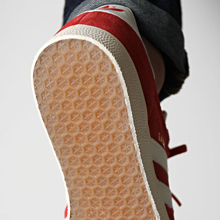 Adidas Originals - Zapatillas Gazelle IG1062 Glory Red Off White Core White rojo