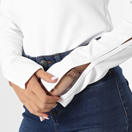 Calvin Klein - 2014 Maglietta bianca a maniche lunghe da donna con collo a dolcevita