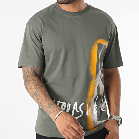 T-shirt Vert Avec Inscription "She's A Girl" - Taille 38/40, Occasion En Très Bon état