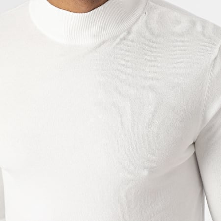 KZR - Witte Trechterhals Sweater