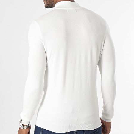 KZR - Witte Trechterhals Sweater