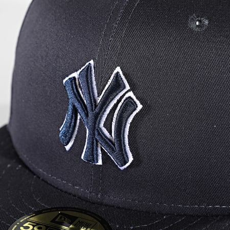 New Era - Casquette Fitted Team Outline New York Yankees Bleu Marine