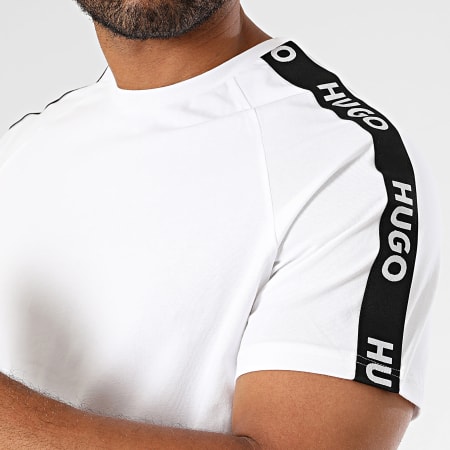 HUGO - Sporty Logo Stripe Tee 50504270 Blanco