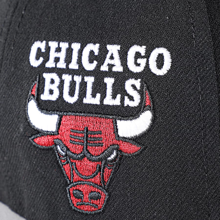 Mitchell and Ness - Casquette Snapback Now You See Me Chicago Bulls Noir