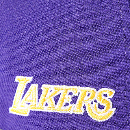 Mitchell and Ness - Casquette Snapback Now You See Me Los Angeles Lakers Violet