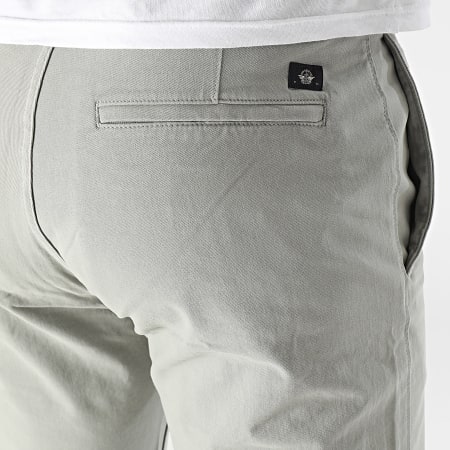 Dockers - A3131 Pantalones chinos slim Gris
