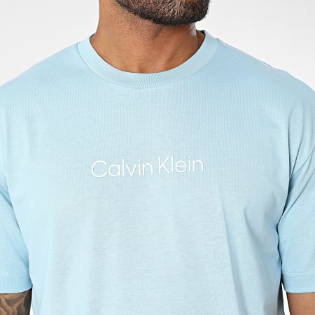 Calvin Klein - Tee Shirt Hero Logo Comfort 1346 Bleu Clair