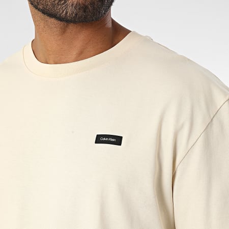 Calvin Klein - Camiseta Algodón Confort 0669 Beige