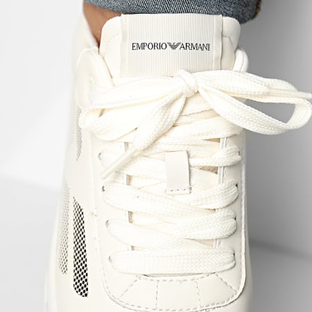 Emporio Armani - Baskets Sneakers X4X643-XN952 Off White