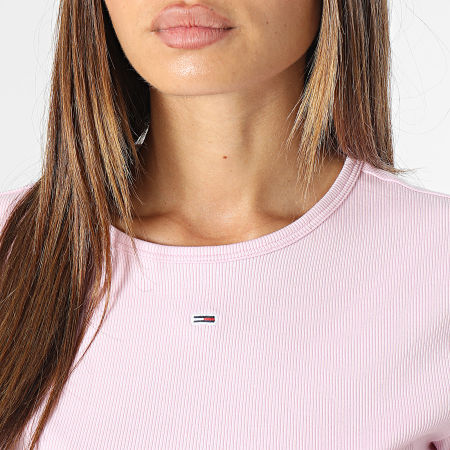Tommy Jeans - T-shirt donna Essential Rib 4876 Rosa