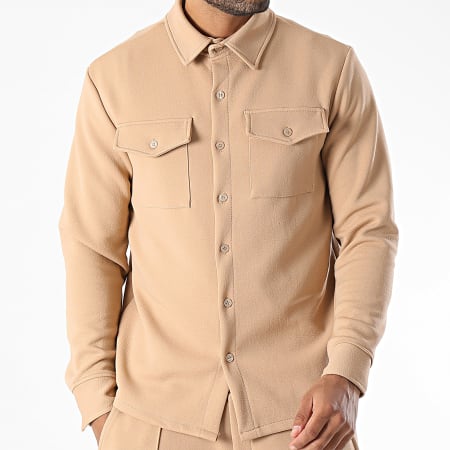 Uniplay - Conjunto de camisa de manga larga camel y pantalón chino