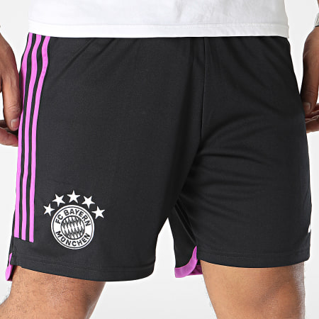 Adidas Sportswear - Bayern HR3720 Pantaloncini da jogging con banda viola nera