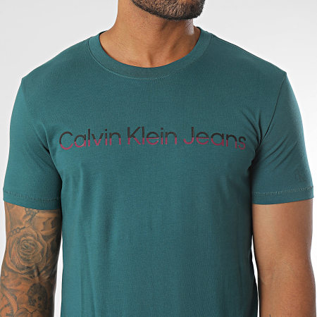 Calvin Klein - Tee Shirt 4395 Vert Bouteille
