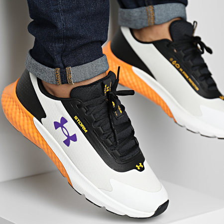 Under Armour - UA Charged Rogue 3 Storm 3025523 Verde Nero Sneakers