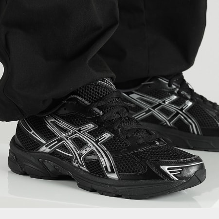 Asics - Baskets Gel 1130 1201A906 Negro Plata Pura