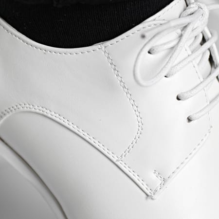 Classic Series - Zapatos White City