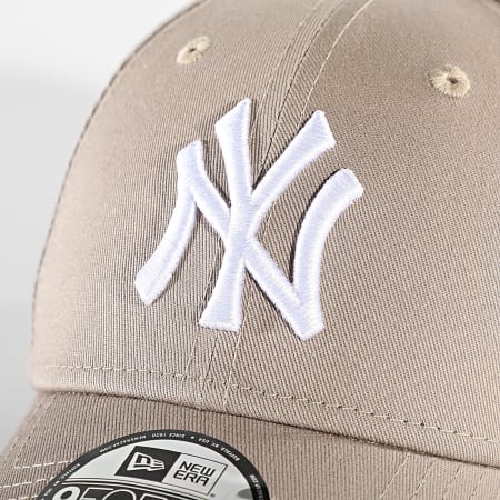 New Era - Casquette League Essential New York Yankees Beige