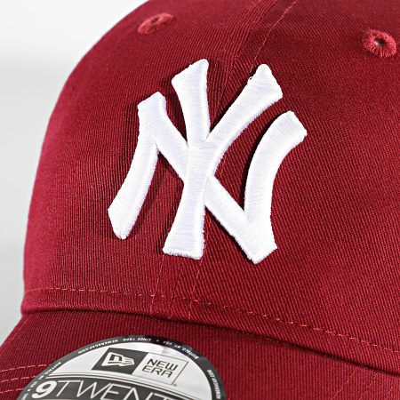 New Era - Casquette 9Twenty Essential New York Yankees Bordeaux