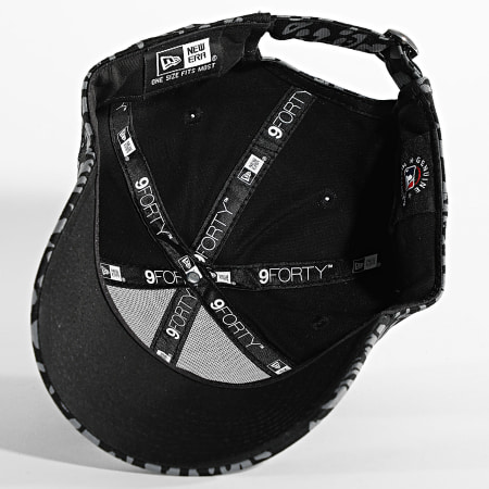 New Era - Cappellino da donna 9Forty con stampa all over New York Yankees Leopard Black