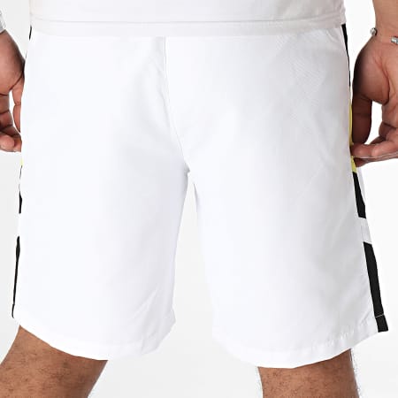 Pantaloncini nike new arrivals bianche