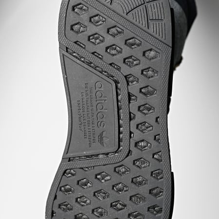 Adidas Originals - Baskets NMD R1 ID4713 Core Black Carbon Pulse Yellow