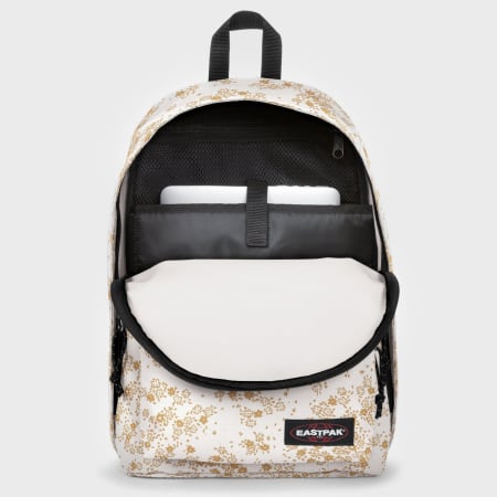 Eastpak blanca clearance