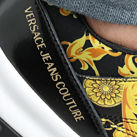 Versace Jeans Couture - Fondo Hyber Zapatillas 75YA3SNA Negro Renacimiento