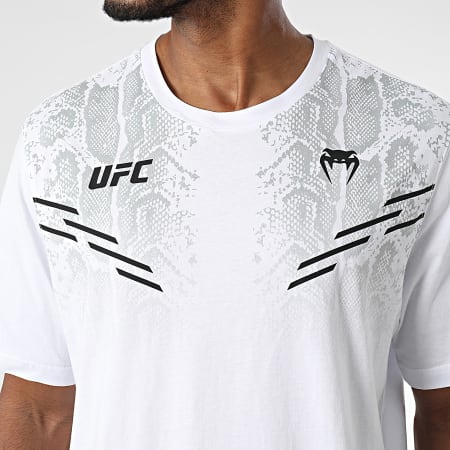 Venum - Camiseta UFC Authentic Fight Night 00202 Blanco Negro