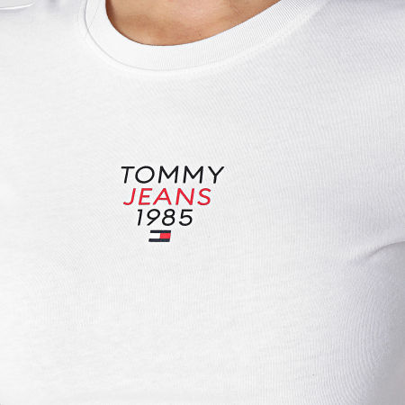 Tommy Jeans - Maglietta donna Essential Logo girocollo 7357 Bianco