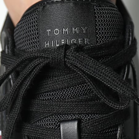 Tommy Hilfiger - Core Leather Essential 5040 Zwart Sneakers