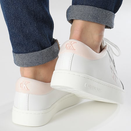 Calvin Klein - Baskets Femme Classic Cupsole Low Laceup Leather 1444 Bright White Peach Blush