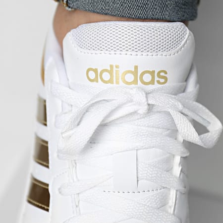 Adidas Originals - Zapatillas Hoops 3.0 HP7972 Calzado Blanco Oro Mate