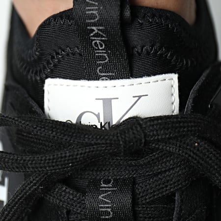 Calvin Klein - Baskets Runner Sock Laceup 0553 Black Bright White