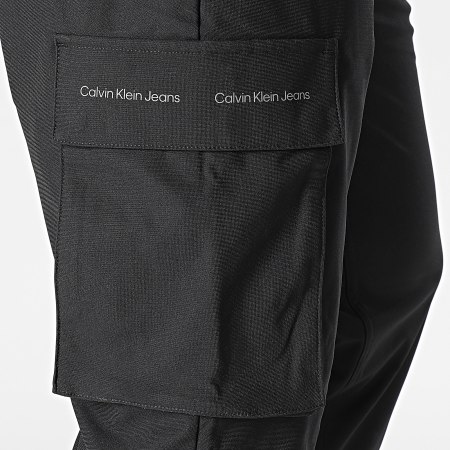 Calvin Klein - 4686 Pantalón Cargo Negro