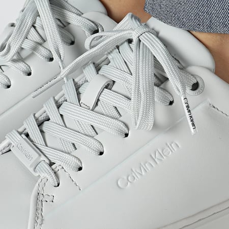 Calvin Klein - Zapatillas de mujer Clean Cupsole Lace Up 1863 Triple Pearl Grey