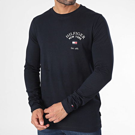 Tommy Hilfiger - Tee Shirt Manches Longues Arch Varsity 4252 Bleu Marine