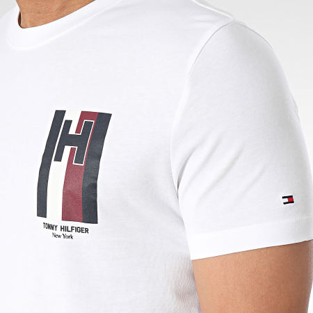 Tommy Hilfiger - Tee Shirt Slim Emblem 3687 Blanc